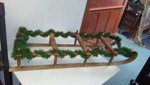 lot 314 image: Christmas Sled Vintage Look