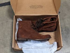 lot 109 image: Mens Leather Boots Size 10D