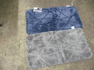 2 Bathroom Mats...