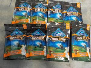 8 - 4.5 oz Bags Blue Boo Bits Dog T...