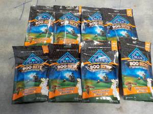 8 - 4.5 oz Bags Blue Boo Bits Dog T...