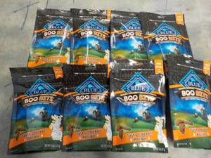 8 - 4.5 oz Bags Blue Boo Bits Dog T...