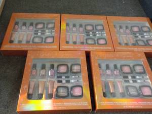 5 Glitz and Glamour Gift Sets...