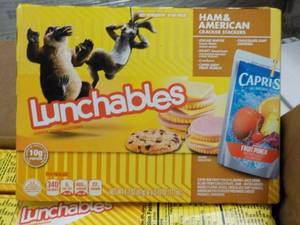 Case of 8 Frozen Boxes Lunchables...