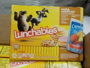 Case of 8 Frozen Boxes Lunchables...