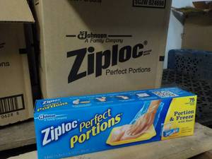 Case of 12 Boxes Ziploc Perfect Por...