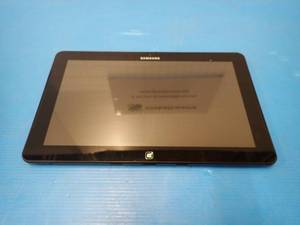 Samsung&nbsp700T XE700T1C Tablet  4GB of built in storage &nbspNO HD  4GB RAM  Screen has crack  no cables included
