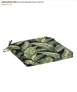 lot 38 image: ARDEN SELECTIONS Rectangle Seat Pads & Other Pillows to Cushion Sets. See Pictures