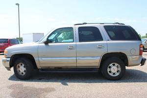 lot 20 image: 2001 GMC Yukon SLT