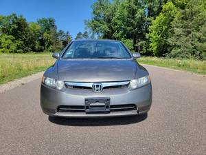 lot 12D image: 2007 Honda Civic LX - 2 OWNERS