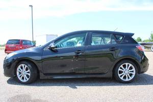 lot 17 image: 2010 Mazda Mazda3 S - Manual