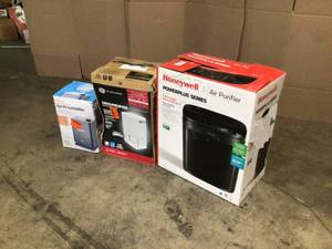 Lot of Assorted Hudmidifers Customer Returns See Pictures