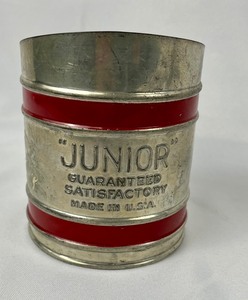 lot 75 image: Vintage Baking Delights