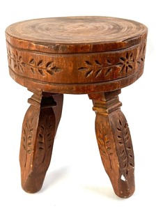 lot 80 image: Vintage Hand-Carved Four Legged Milk Stool by Harry Bystrom - 1983