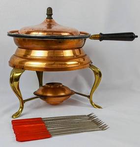 lot 101 image: Vintage Copper Chafing Dish with Foley Sift-Chine and Cookie Cutters