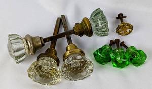 lot 110 image: Antique Glass 12 Point Door Knobs, Glass Cabinet Knobs & Brass Handle Pull