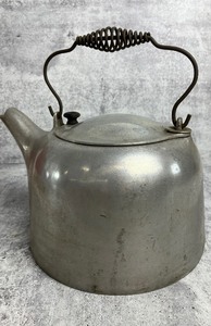lot 61 image: Vintage Large Cast Aluminum Tea Kettle