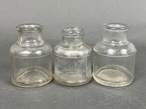 lot 147 image: Variety of Antique Glass Ink Wells and Colorful Fountain Pens