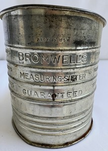 lot 153 image: Lets Bake Collection of Vintage Sifters - Bromwells - and Pans