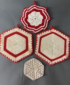 lot 128 image: Vintage Collection of Red & White Crocheted Hot Pads & Doilies