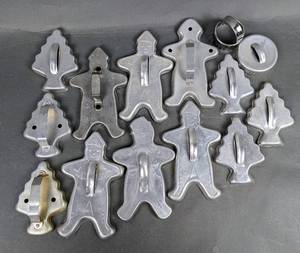lot 184 image: Vintage Aluminum Cookie Cutters Christmas Theme
