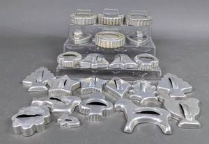 lot 185 image: Vintage Aluminum Cookie Cutters