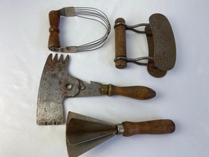 lot 213 image: Four Vintage Wood-Handled Kitchen Tools