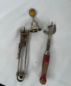 lot 294 image: Vintage Kitchen Utensils 15 Pieces