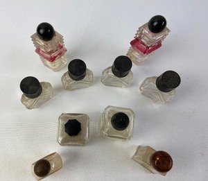 lot 319 image: Vintage Collection of 10 Tiny Perfume Bottles - Including Two-Tone Bottles