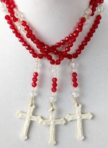 lot 306 image: 16 Vintage Children Rosaries and Three Loose Crucifix Pendants