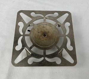 lot 336 image: Vintage Bakeware 8 Pieces