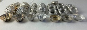 lot 343 image: Lot of 38 Vintage Mini Aluminum Baking Molds