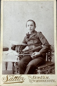 lot 538 image: Antique Collection of Studio Portraits from throughout Minnesota