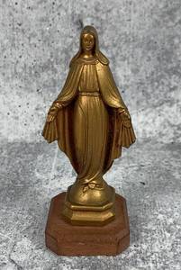 lot 452 image: Religious Collectors Items - Figurines, Prayer Cards and more