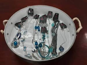 Lot Of 10 New Fashion Jewelry Accessories (Necklaces Come With Matching Earrings)