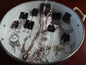 Lot Of 10 New Fashion Jewelry Accessories (Necklaces Come With Matching Earrings)