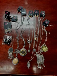 Lot Of 10 New Fashion Jewelry Accessories (Necklaces Come With Matching Earrings)
