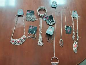 Lot Of 10 New Fashion Jewelry Accessories (Necklaces Come With Matching Earrings)