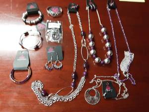 Lot Of 10 New Fashion Jewelry Accessories (Necklaces Come With Matching Earrings)