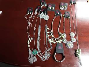 Lot Of 10 New Fashion Jewelry Accessories (Necklaces Come With Matching Earrings)