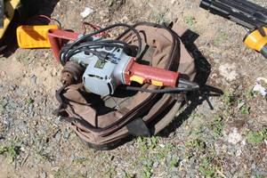 lot 47 image: Chicago Electric Power Tools 97622 12 Compact Right Angle Drill