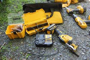 lot 98 image: DeWalt DCS355 20V Oscillating Multitool with (2) Accessory Cases with Contents, Battery, Charger, Case