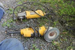 lot 102 image: Lot of (2) DeWalt DW402 4-12 Angle Grinders