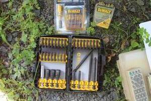 lot 104 image: Lot of (3) DeWalt Assorted DrillDriver Bit Sets