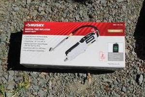 lot 110 image: Husky Digital Tire Inflator (New In Box )