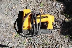 lot 112 image: Electric Stapler