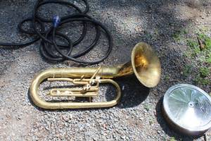 lot 129 image: Vintage Horn