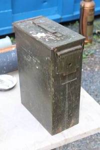 lot 141 image: Metal Ammo Box