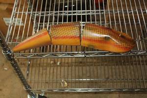 lot 30 image: Wood Fishing Lure 17