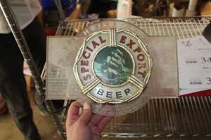 lot 34 image: Heileman Special Export Beer Lighted Wall Sign
